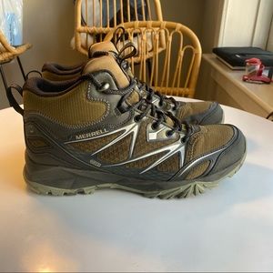 Merrell Hiking Boots 🧗‍♂️